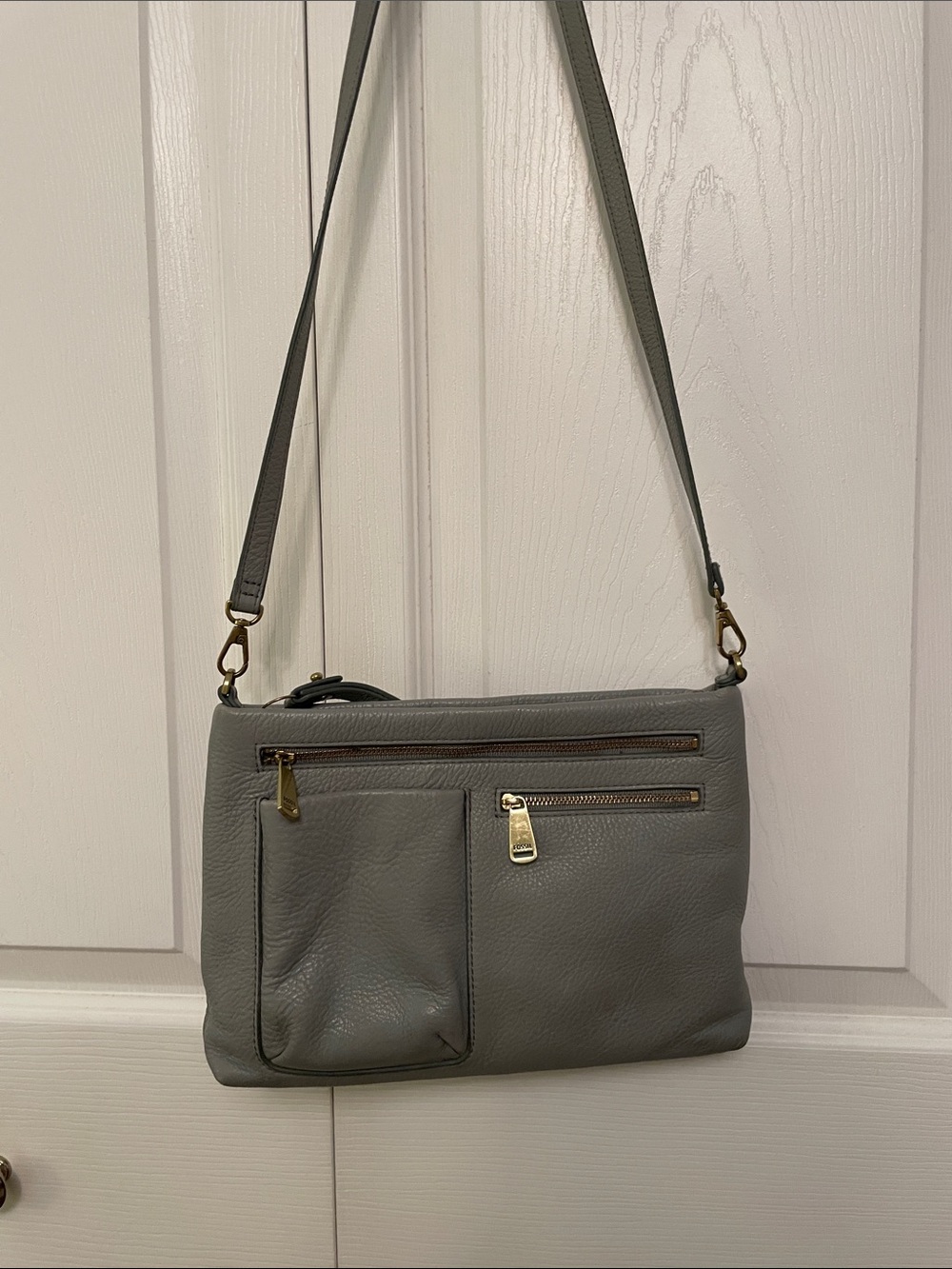 Vintage Leather Fossil Crossbody or Shoulder Bag Purse with Gold Tone Metal